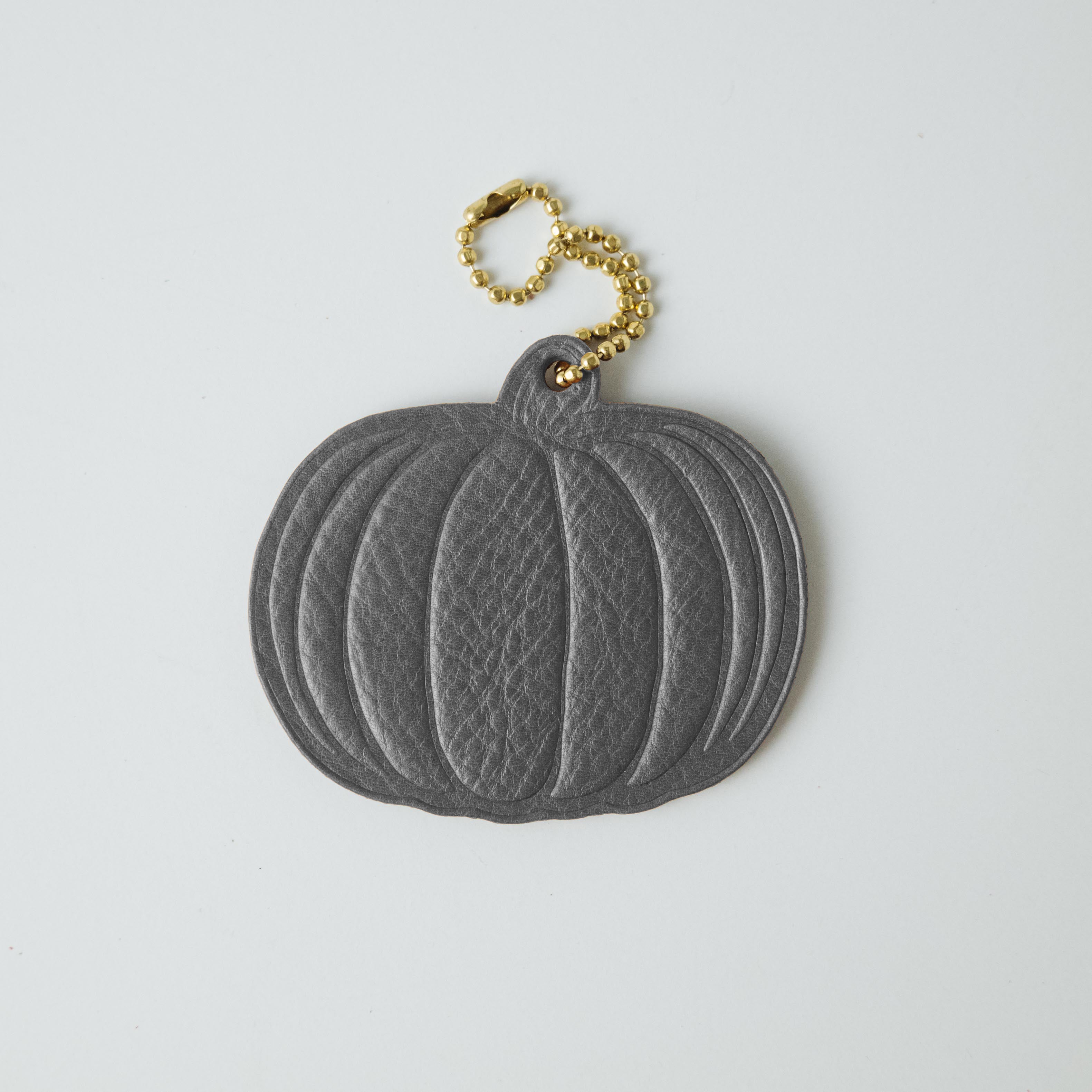 2-Ply Cypress Pumpkin Tag- personalized luggage tags - custom luggage tags - KMM & Co.
