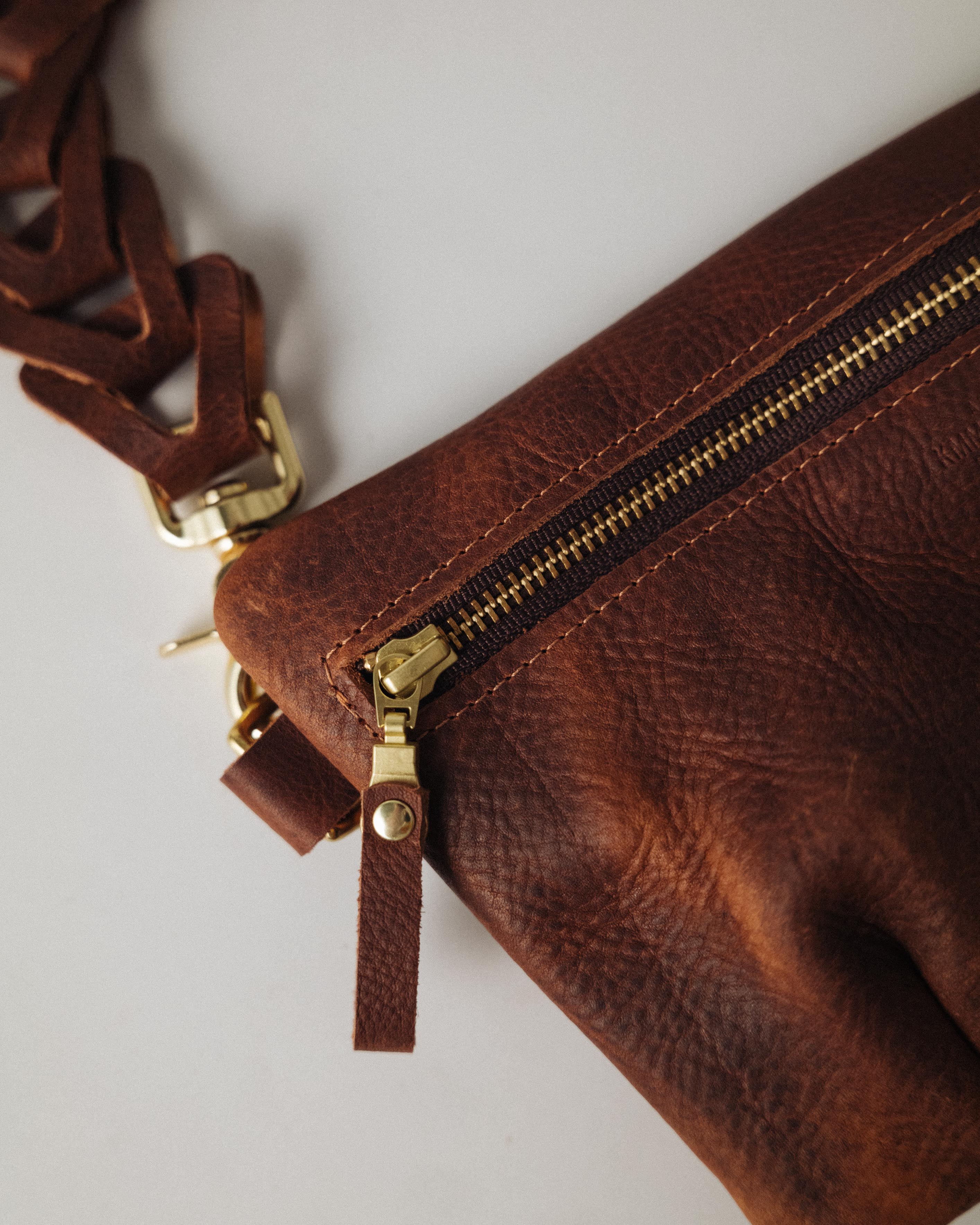 Scratch-and-Dent Brown Kodiak Belt Bag