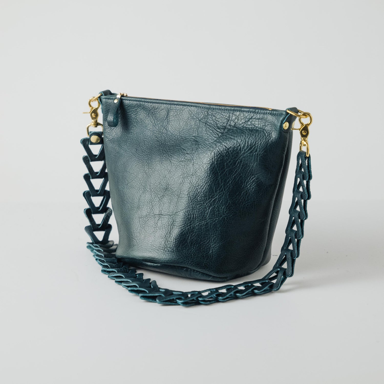 Dark Tan Bulldog Zip-Top Bucket Bag