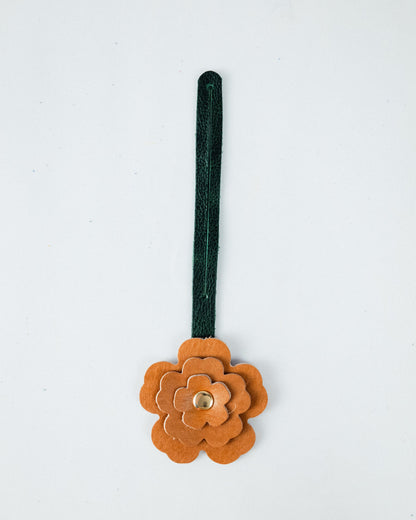 Sand Bulldog Flower Charm