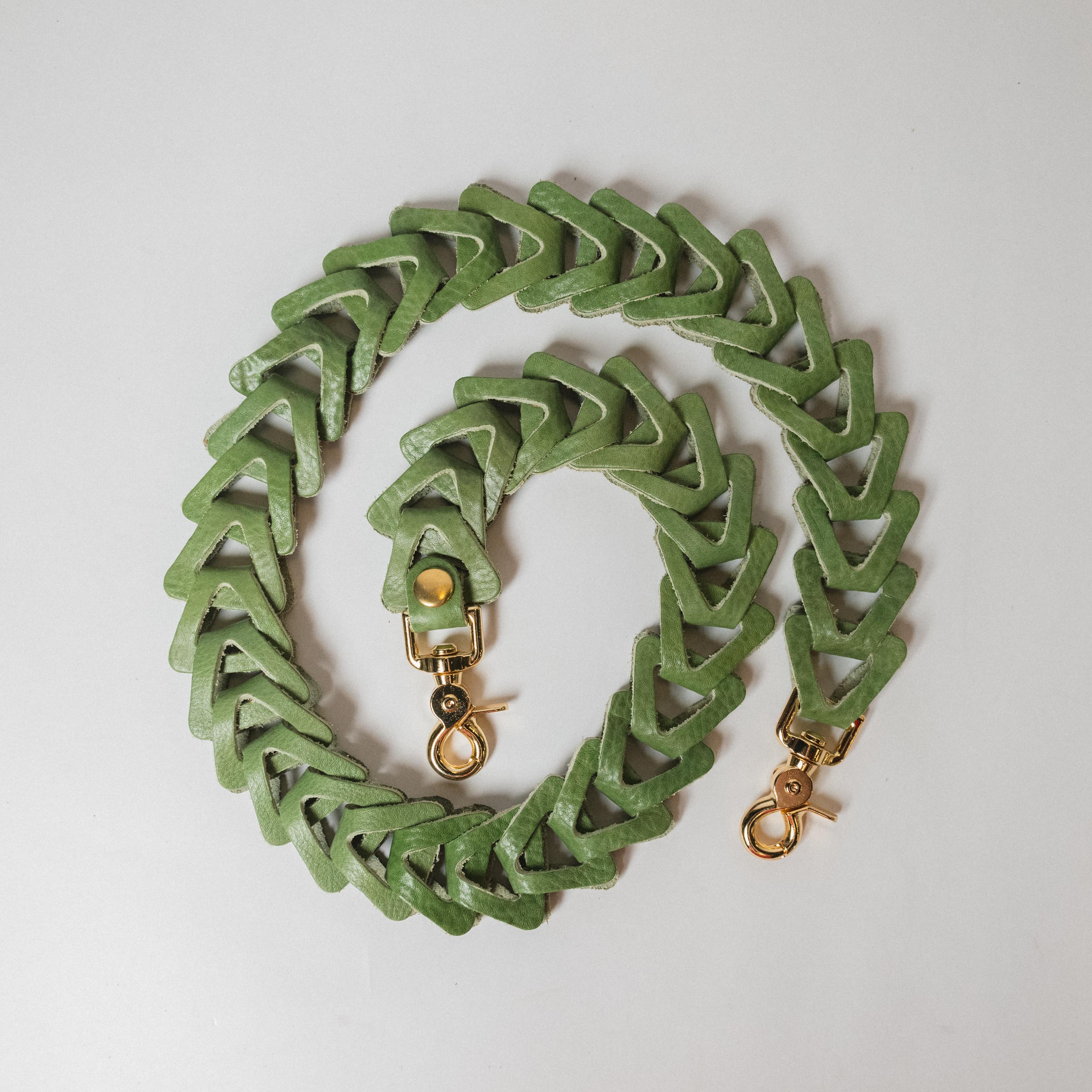 Matcha Bulldog Chain Link Strap