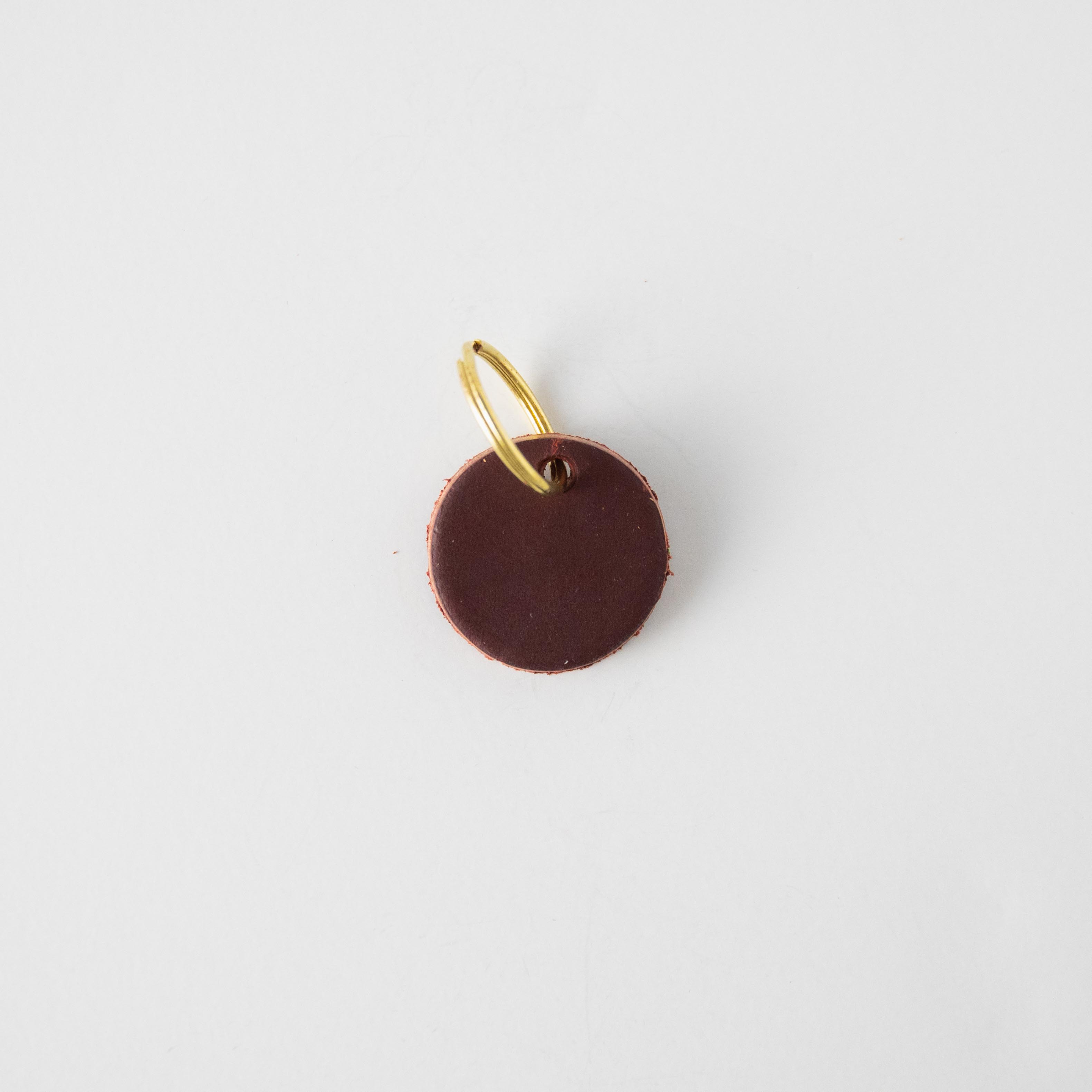 Oxblood Circle Key Fob- leather keychain - leather key holder - leather key fob - KMM &amp; Co.