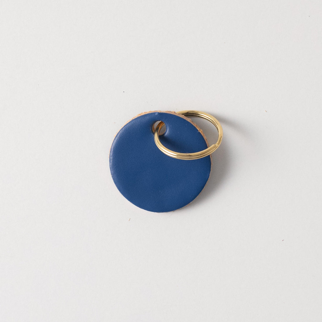 Sapphire Circle Key Fob- leather keychain - leather key holder - leather key fob - KMM &amp; Co.